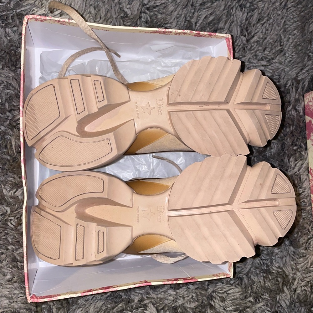 DIOR D-CONNECT SNEAKER